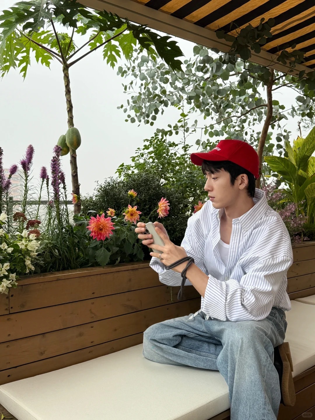 谁说男明星只会花里胡哨？井柏然的私服穿搭是高级审美！抄吧！