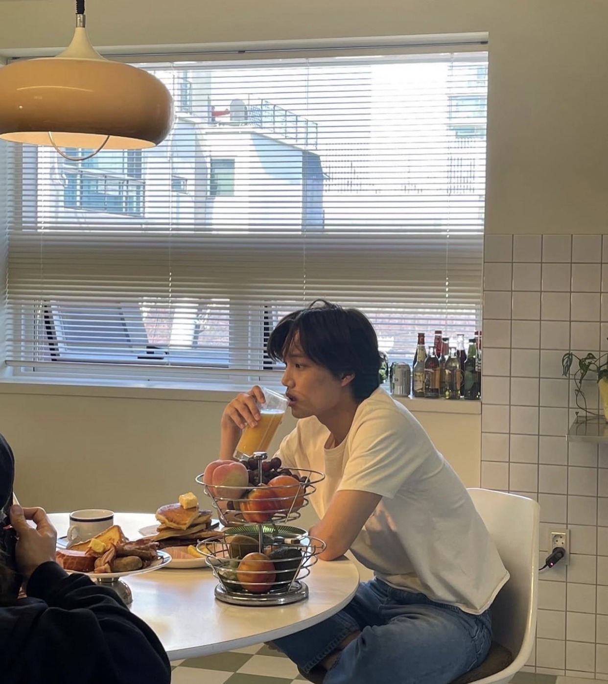 男生白T穿搭「黄金法则」：记住这几点，怎么穿都好看！