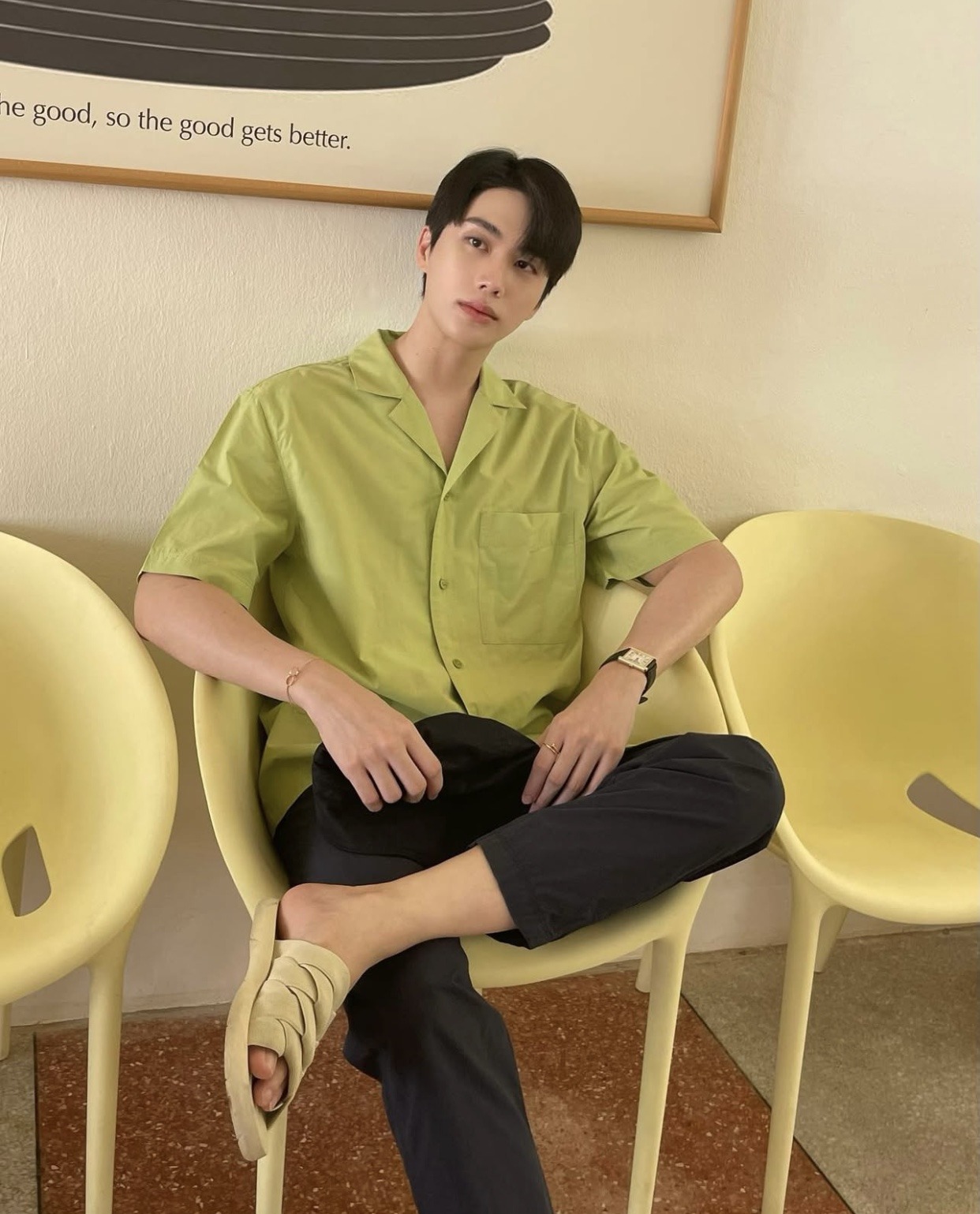 普通男生别慌！短袖衬衫“逆天改命”穿搭法，让你悄悄提升颜值！