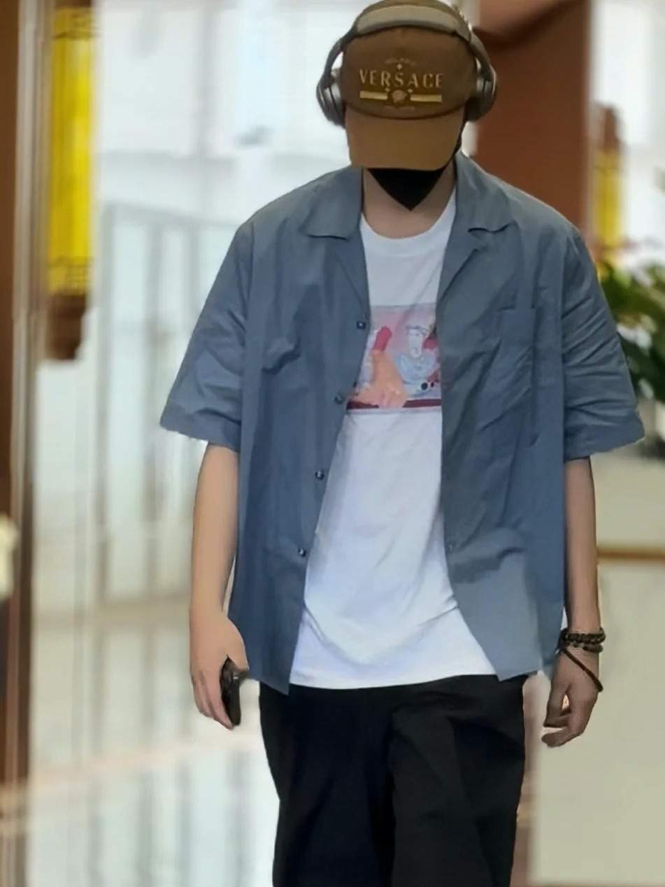 论清爽感，我只服丁禹兮！他的短袖衬衫穿搭太“洗眼睛”了！