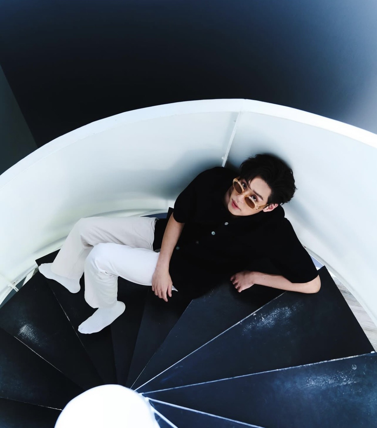 松弛不随意，精致不刻意，扒一扒泰国男星BK的穿搭精髓！