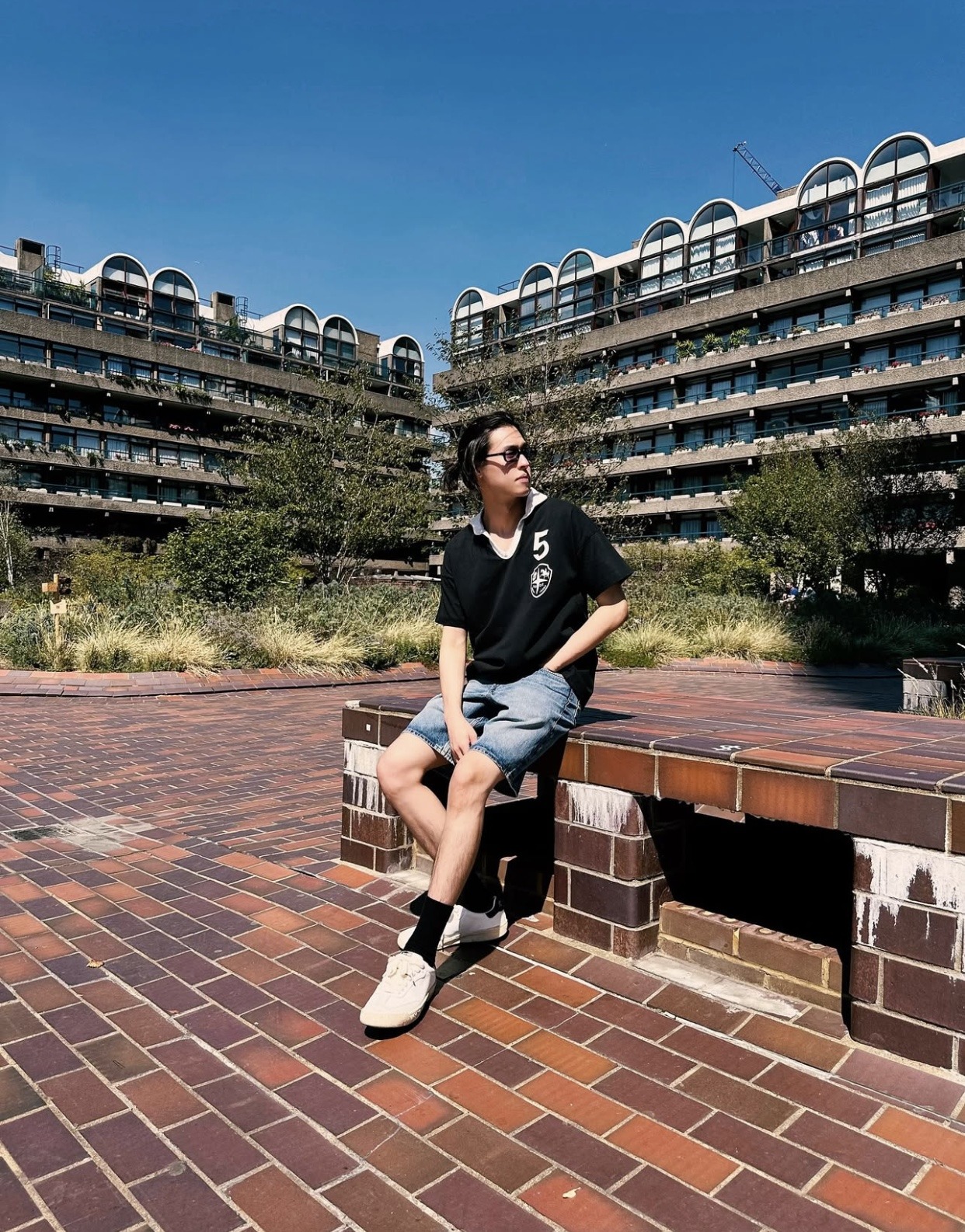 松弛不随意，精致不刻意，扒一扒泰国男星BK的穿搭精髓！