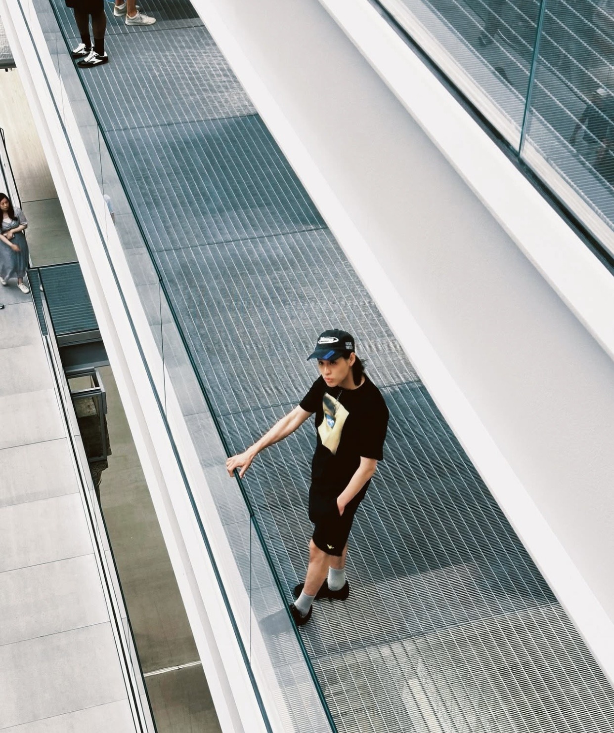 松弛不随意，精致不刻意，扒一扒泰国男星BK的穿搭精髓！