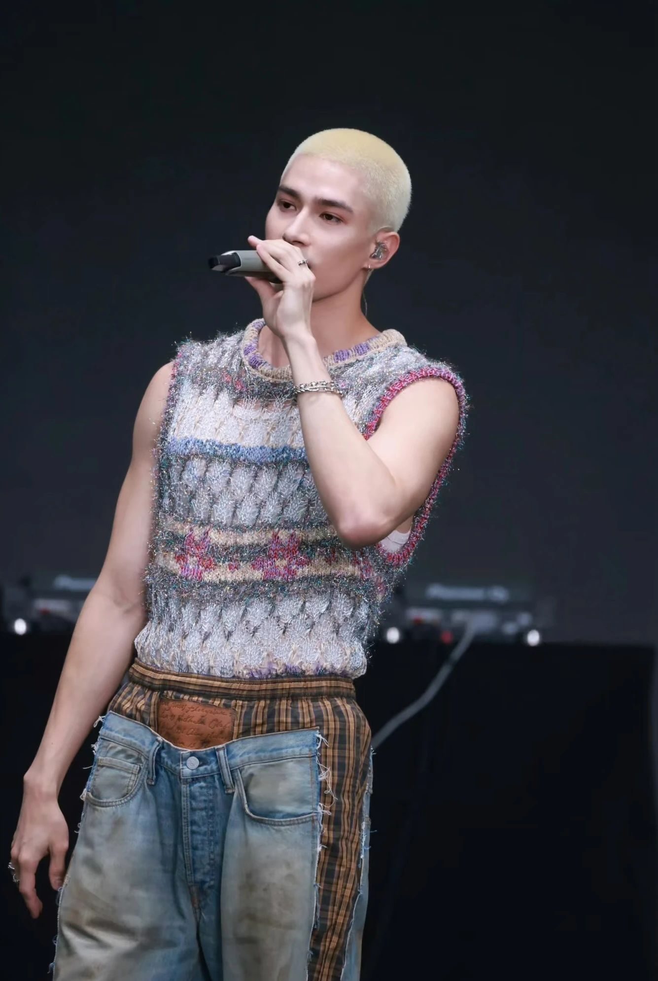 男生夏天穿针织？是闷骚雷人还是高级天花板？