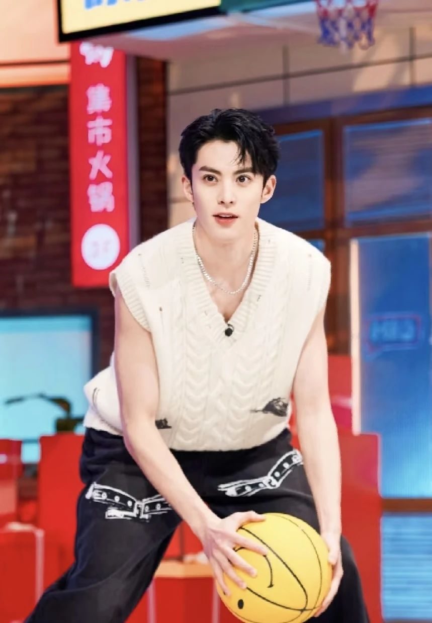 男生夏天穿针织？是闷骚雷人还是高级天花板？