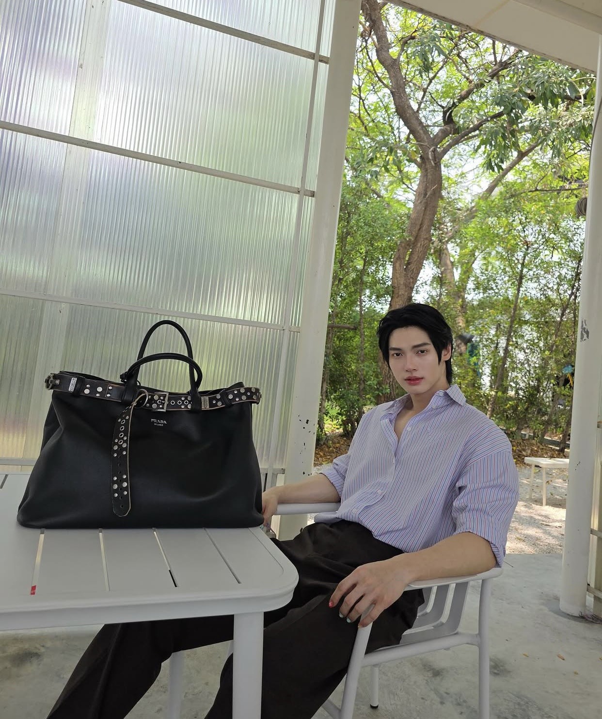 这才是真男人该有的样子！简约、干练、率性，一条西裤全搞定