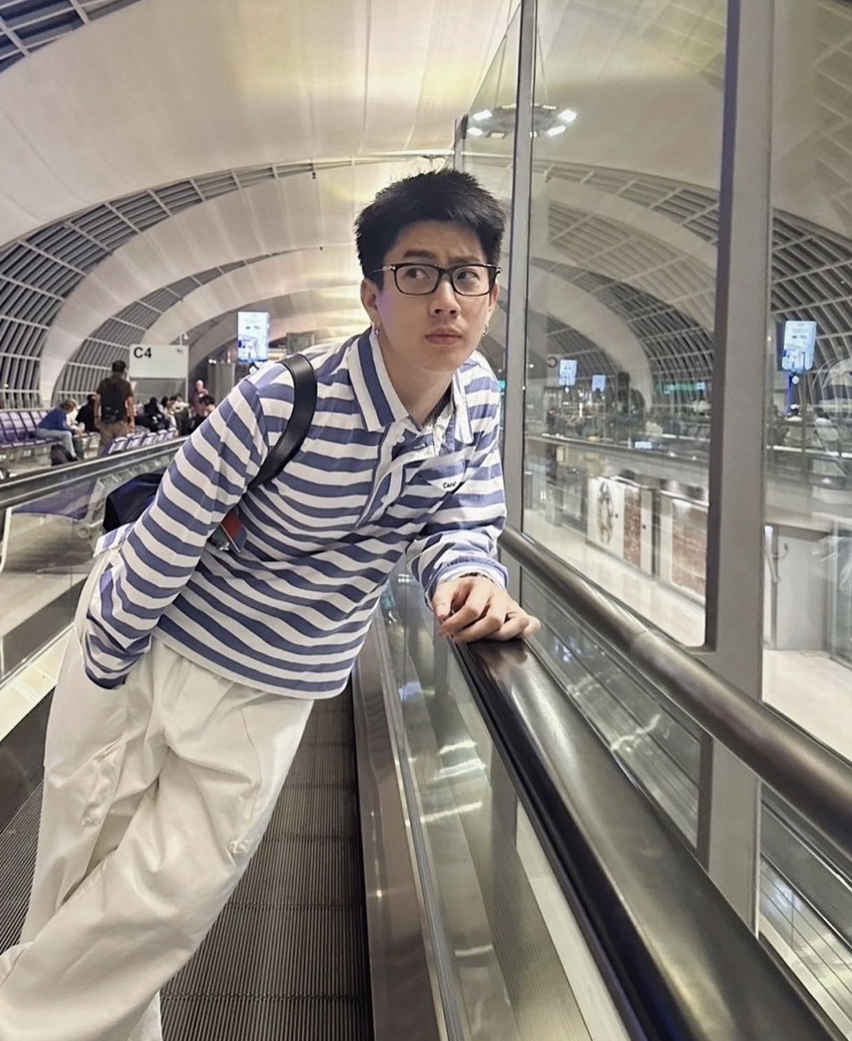 温柔学长风穿搭指南：一件条纹衫的干净温柔魔法！