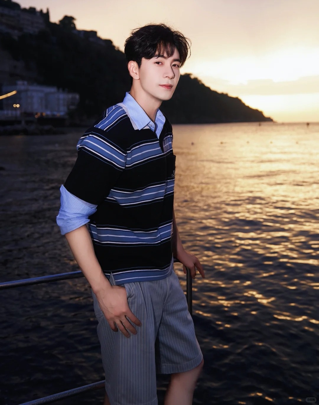 温柔学长风穿搭指南：一件条纹衫的干净温柔魔法！