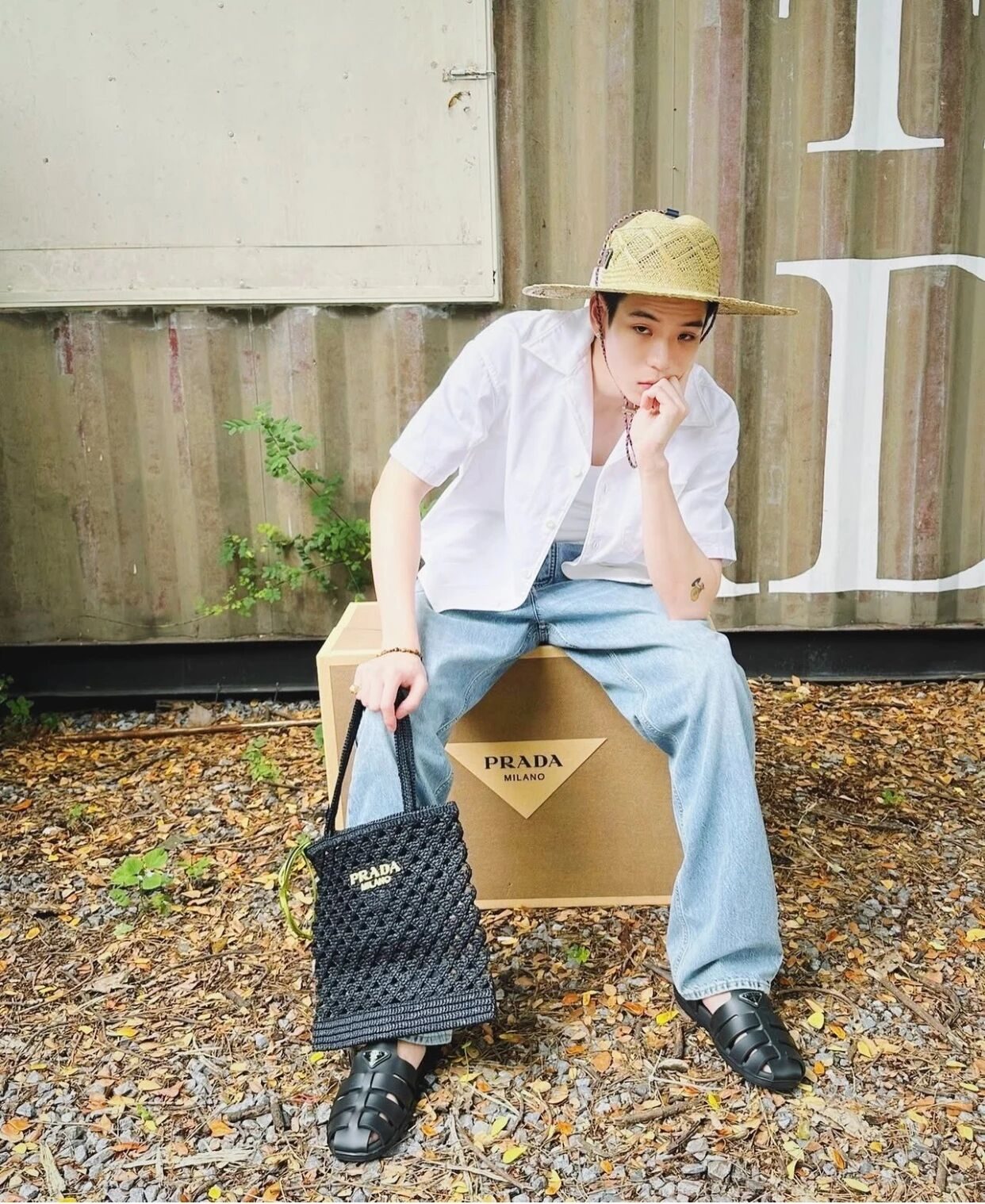 一条牛仔裤的逆袭：换件上衣，从大叔变学长。