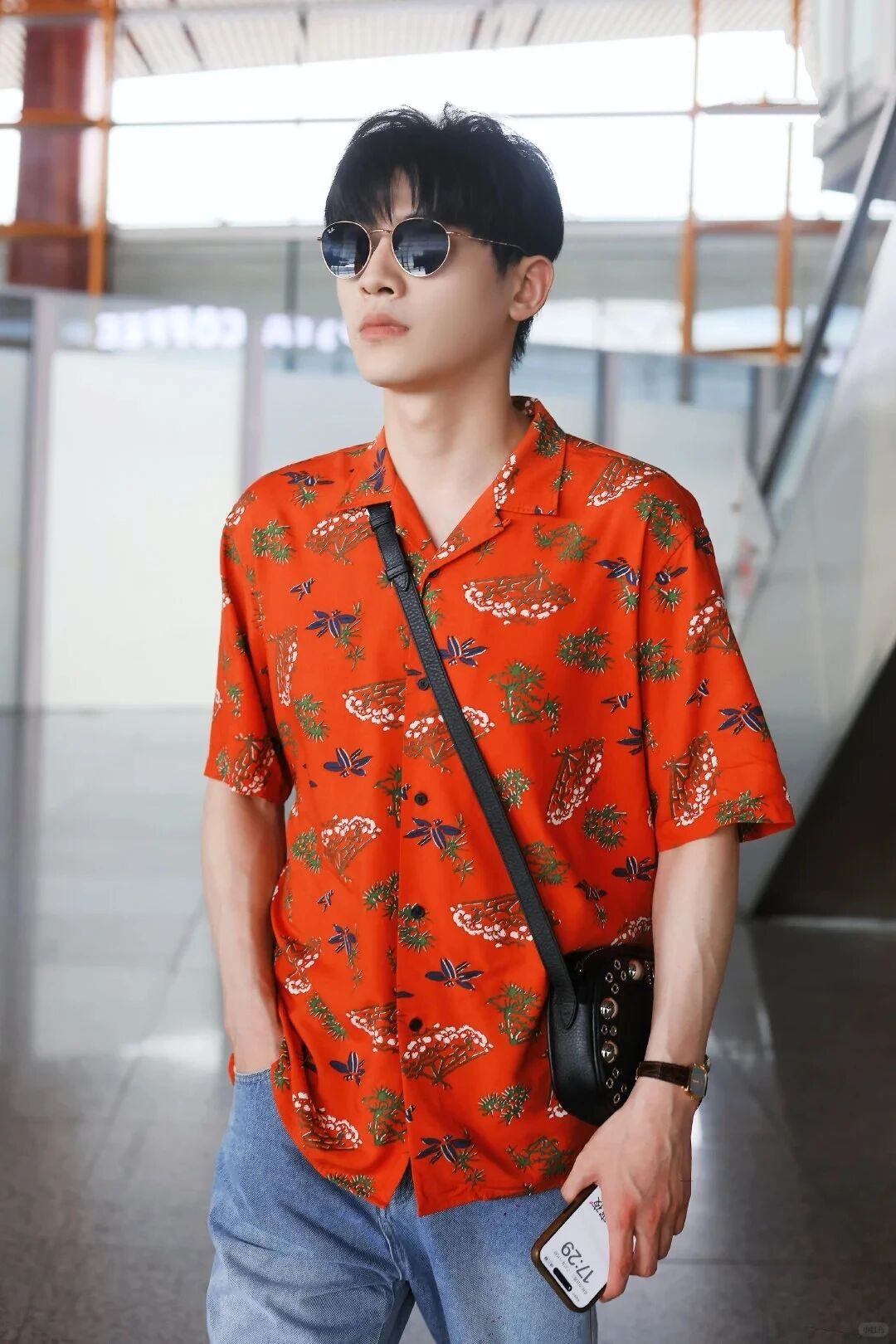 T恤：我可以很普通，但我的主人不行，显眼包穿搭了解下！