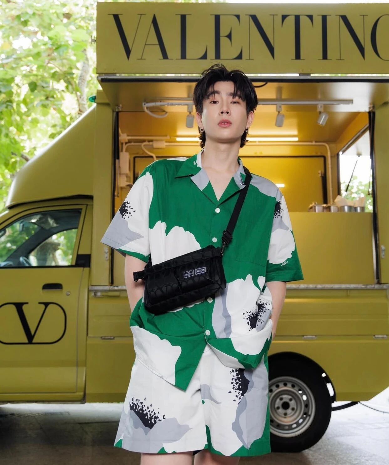 T恤：我可以很普通，但我的主人不行，显眼包穿搭了解下！