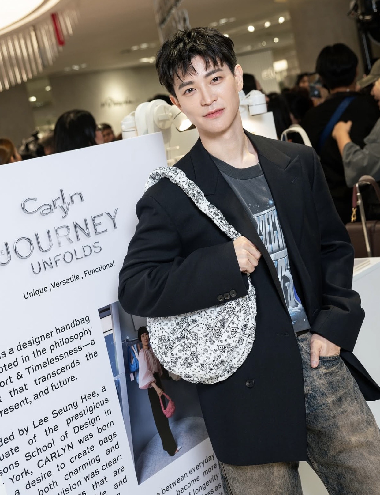 高阶男性的穿衣指南：你的穿搭在“炫富”，他的穿搭在“显贵”