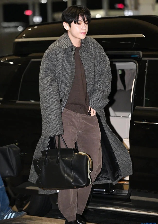 别让过度穿搭毁了你：三分留白，七分得体，这才是分寸感！